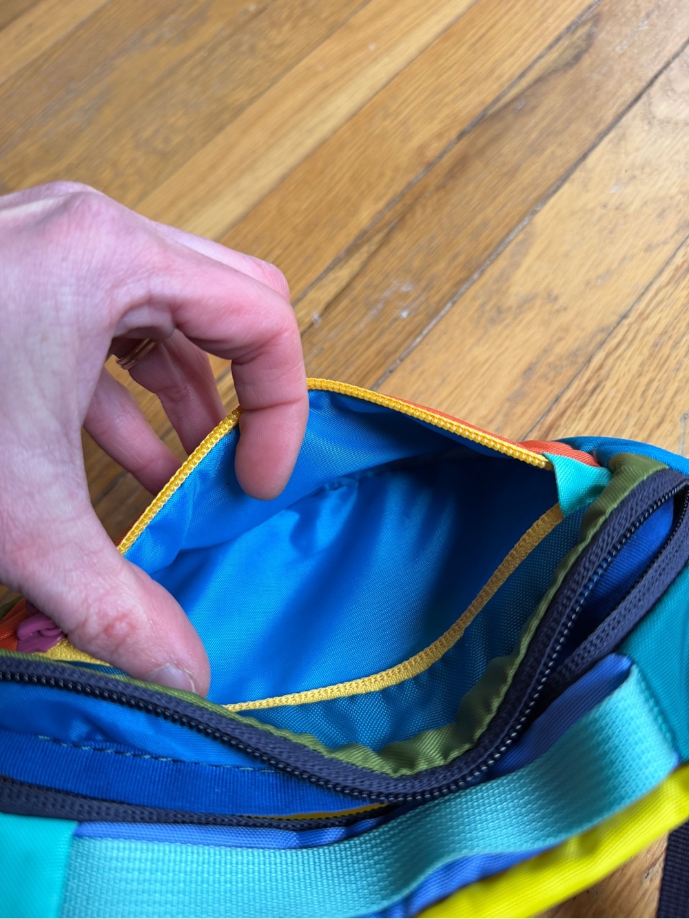 NEW Cotopaxi kapai 1.5l hip pack, mini fanny pack - Picture 4 of 4